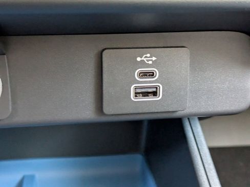 New 2025 Ford Maverick XL image 22