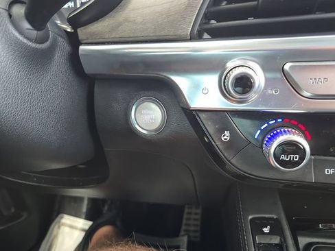 Used 2021 Kia Telluride SX w/ SX Prestige Package AWD/4WD image 26