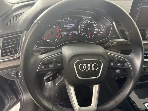 Used 2023 Audi Q5 2.0T Premium w/ Convenience Package AWD/4WD image 13