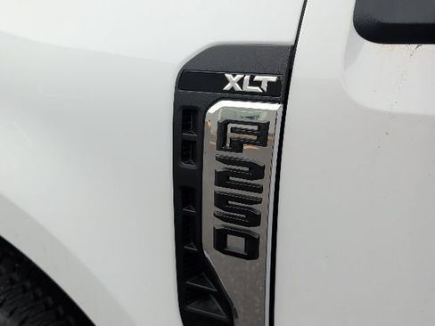 Used 2024 Ford F250 XLT AWD/4WD image 15