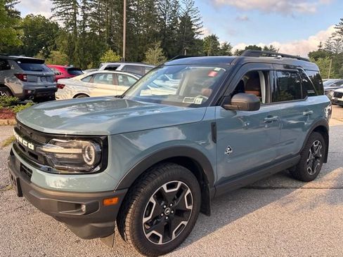 Used 2021 Ford Bronco Sport Outer Banks w/ Outer Banks Package AWD/4WD image 2