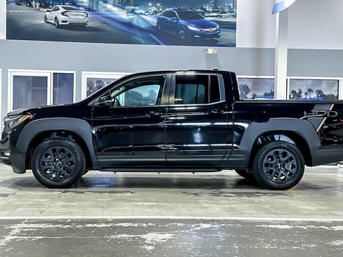 Used 2023 Honda Ridgeline RTL image 2