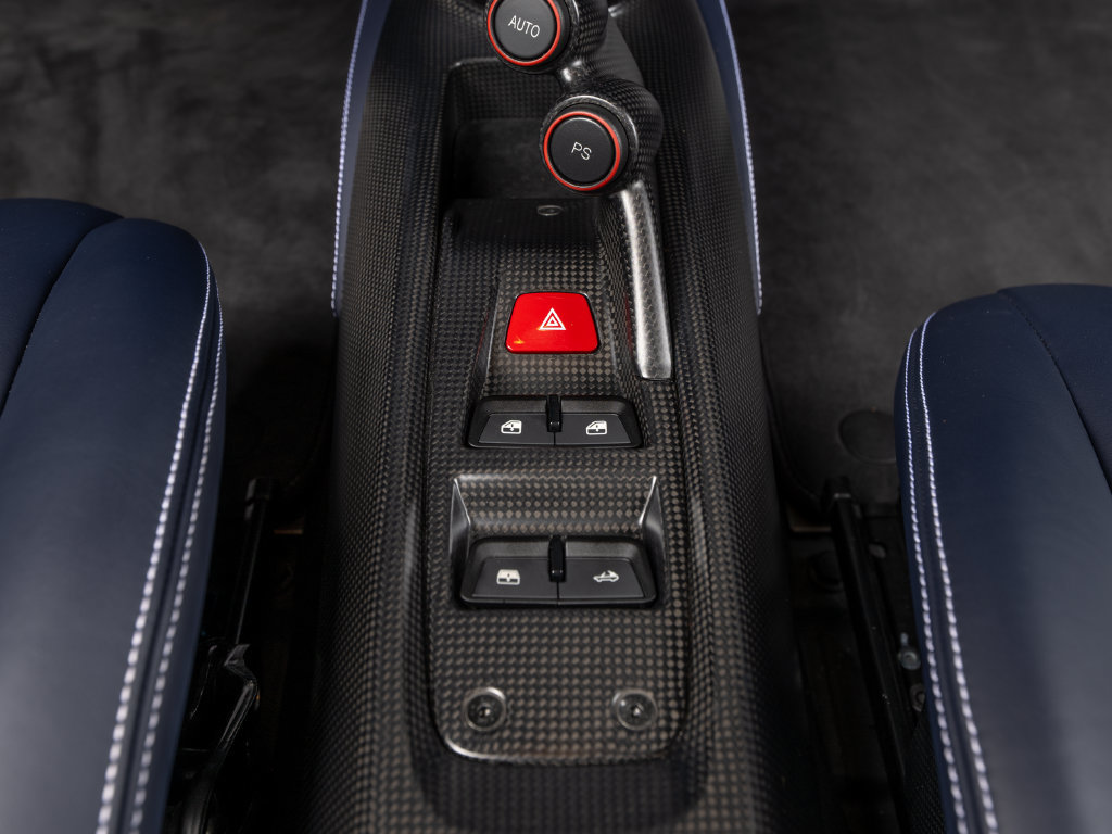 Certified 2019 Ferrari 488 Pista Coupe RWD image 14