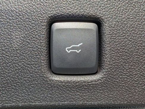 New 2026 Ford Escape SE image 32