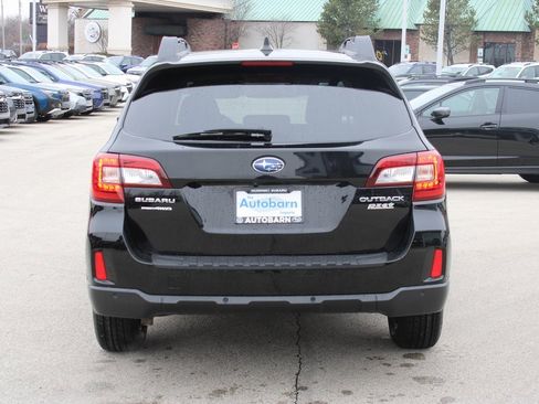 Used 2017 Subaru Outback 2.5i Limited image 6