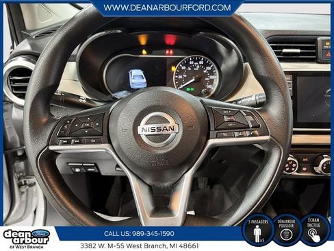 Used 2021 Nissan Versa SV FWD image 15