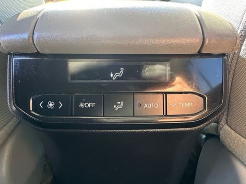 Certified 2024 Toyota Highlander LE image 19