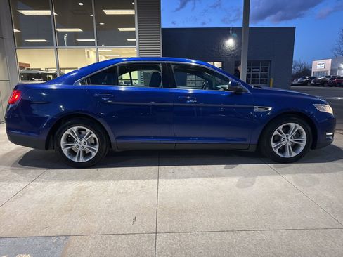 Used 2014 Ford Taurus SEL image 9