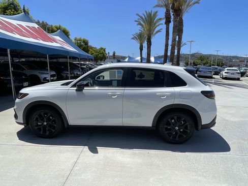 Certified 2023 Honda HR-V Sport image 29