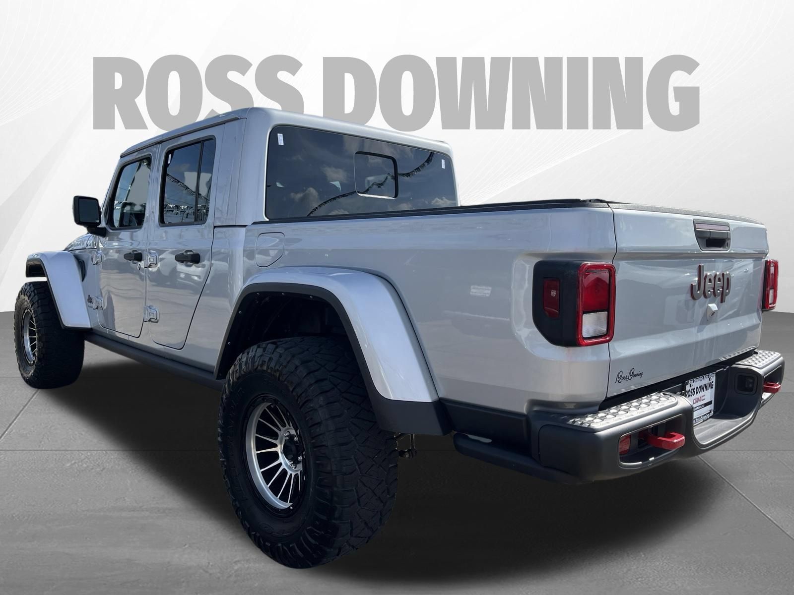 Used 2023 Jeep Gladiator Rubicon w/ Cold Weather Group AWD/4WD image 6
