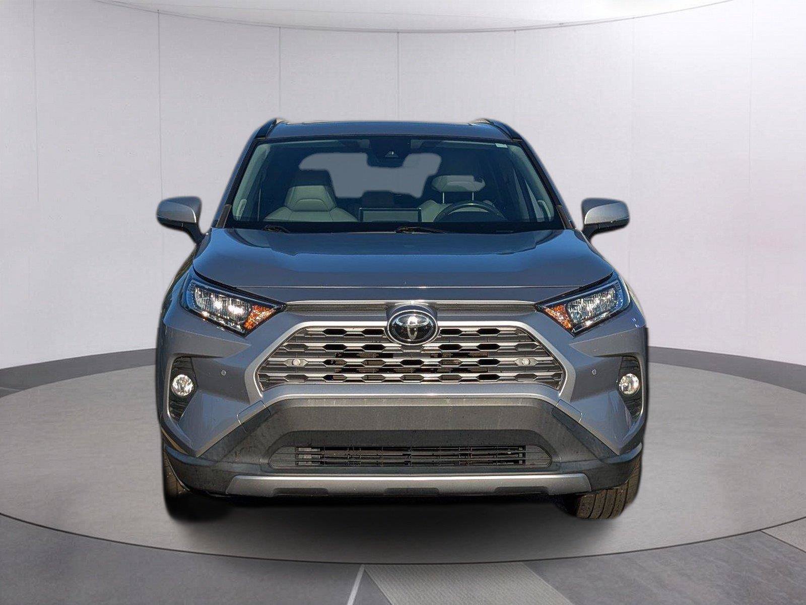 Used 2020 Toyota RAV4 Limited FWD image 10