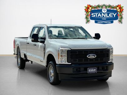New 2026 Ford F250 XL w/ FX4 Off-Road Package