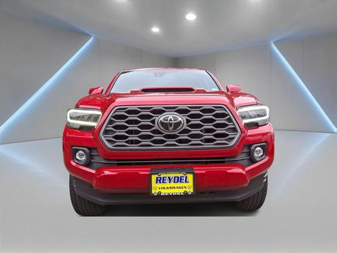 Used 2023 Toyota Tacoma TRD Sport AWD/4WD image 2