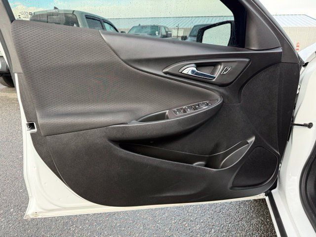 Used 2021 Chevrolet Malibu LT FWD image 20