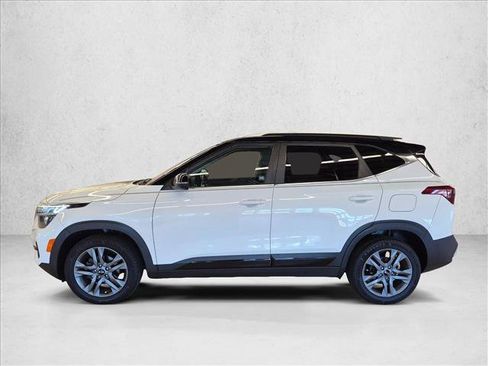 Used 2021 Kia Seltos S FWD image 9