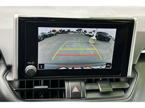 Used 2023 Toyota RAV4 XLE FWD image 22