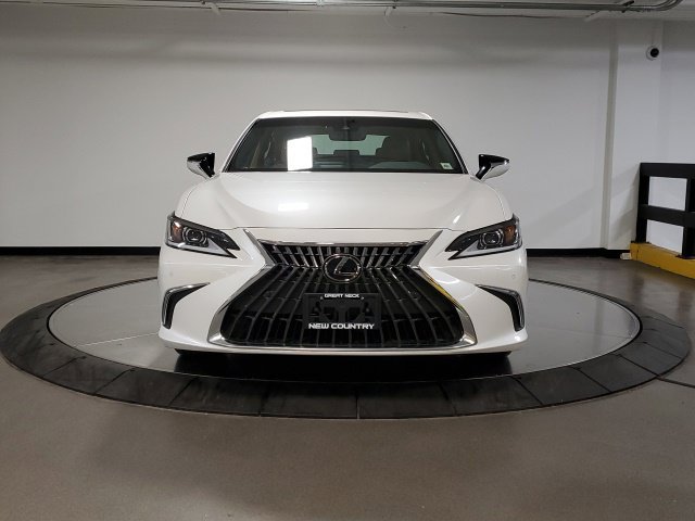 Used 2025 Lexus ES 300h w/ Premium Package FWD image 12