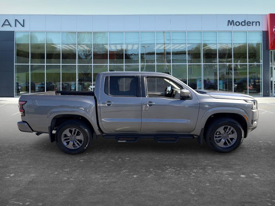 Used 2025 Nissan Frontier SV AWD/4WD image 5