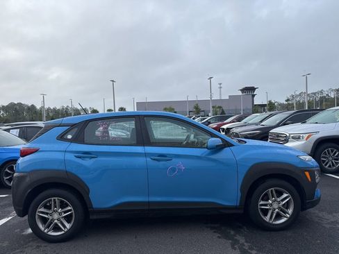 Used 2019 Hyundai Kona SE image 2