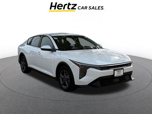 Used 2025 Kia K4 LXS image 1