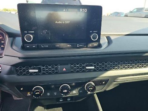 Used 2025 Honda Accord SE image 7