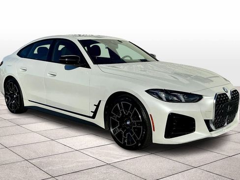 Used 2025 BMW 430i xDrive w/ M Sport Package image 2