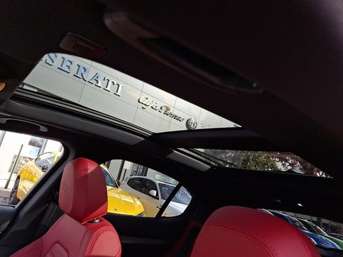 New 2025 Alfa Romeo Stelvio Sprint image 10