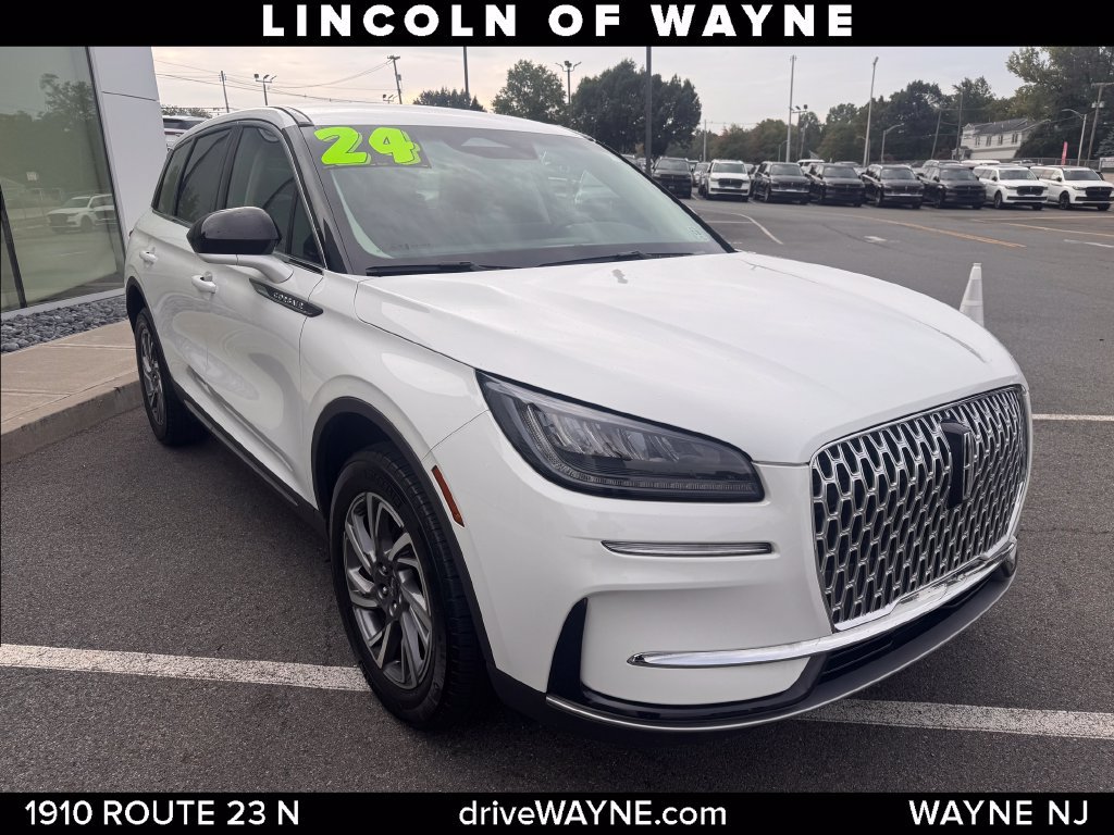 Certified 2024 Lincoln Corsair AWD image 10