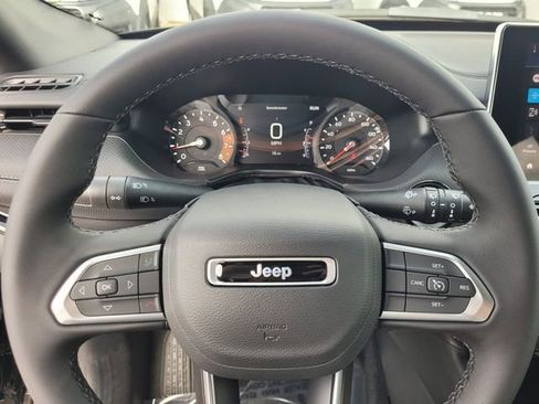 New 2026 Jeep Compass Latitude AWD/4WD image 27