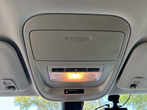 Used 2017 Chevrolet Colorado LT image 25