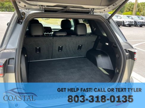 Used 2025 Chevrolet Equinox LT w/ Convenience Package II FWD image 22