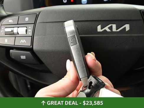 Used 2026 Kia Sportage LX FWD image 34