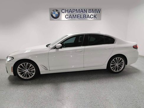 Used 2023 BMW 530i w/ Convenience Package RWD image 3