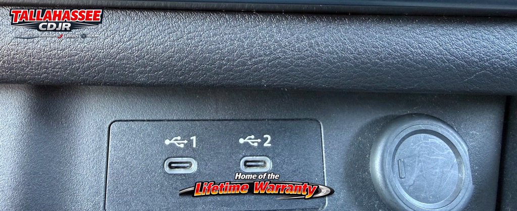 Used 2024 Nissan Rogue S AWD/4WD image 28