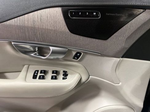 Certified 2024 Volvo XC90 B6 Ultimate w/ Protection Package image 27