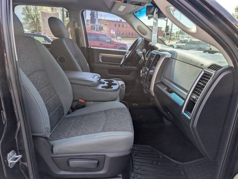 Used 2015 RAM 2500 SLT w/ Luxury Group AWD/4WD image 16