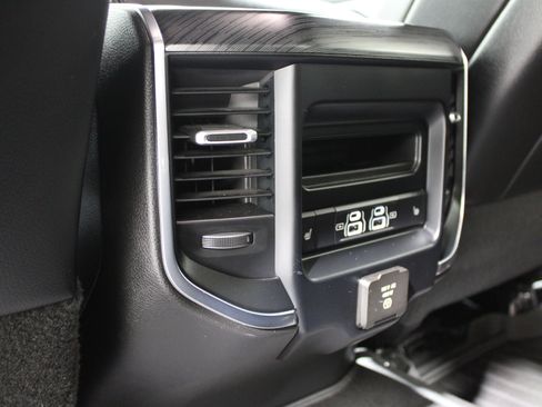 Used 2024 RAM 2500 Laramie w/ Night Edition image 38