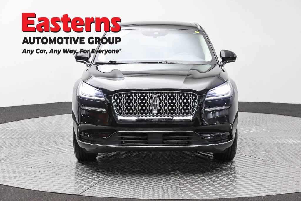 Used 2022 Lincoln Corsair FWD w/ Premium Package image 3