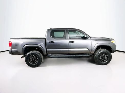 Used 2017 Toyota Tacoma SR image 24