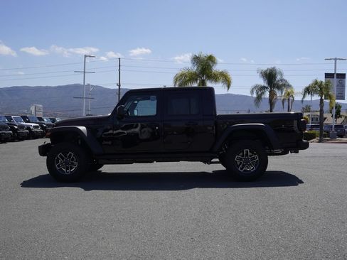 New 2026 Jeep Gladiator Mojave w/ Steel Bumper Group AWD/4WD image 7