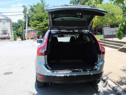 Used 2010 Volvo XC60 T6 AWD/4WD image 7