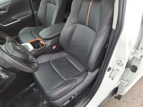 Used 2023 Toyota RAV4 Adventure image 23