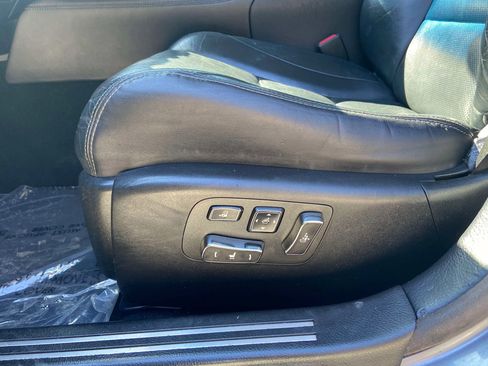 Used 2015 Lexus LS 460 w/ Comfort Package RWD image 23