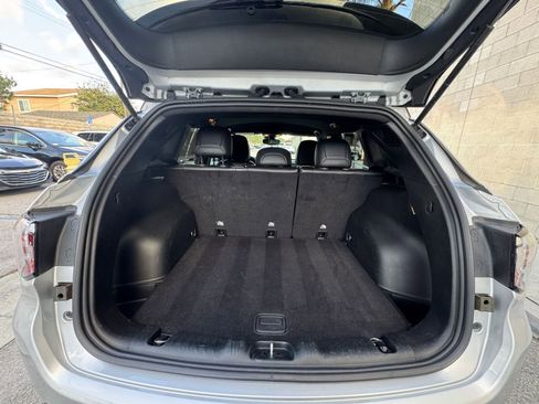 Used 2025 Jeep Compass Limited image 32