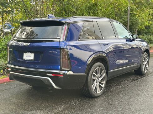 New 2026 Cadillac Vistiq Sport image 5