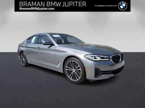 Certified 2023 BMW 530i w/ Convenience Package image 1