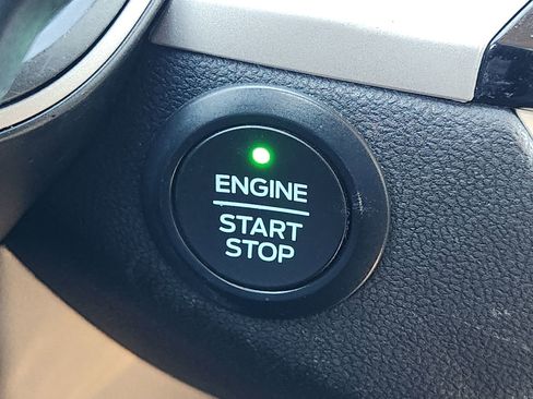 Used 2020 Ford Escape SEL image 25