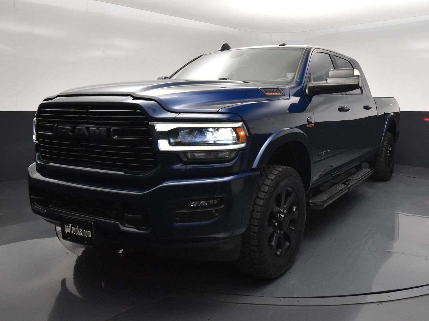 Used 2021 RAM 2500 Laramie AWD/4WD image 2