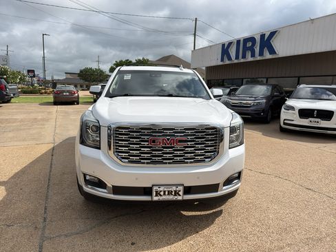 Used 2019 GMC Yukon XL Denali w/ Denali Ultimate Package RWD image 8