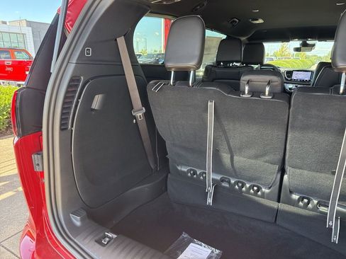 New 2026 Chrysler Voyager LX image 26